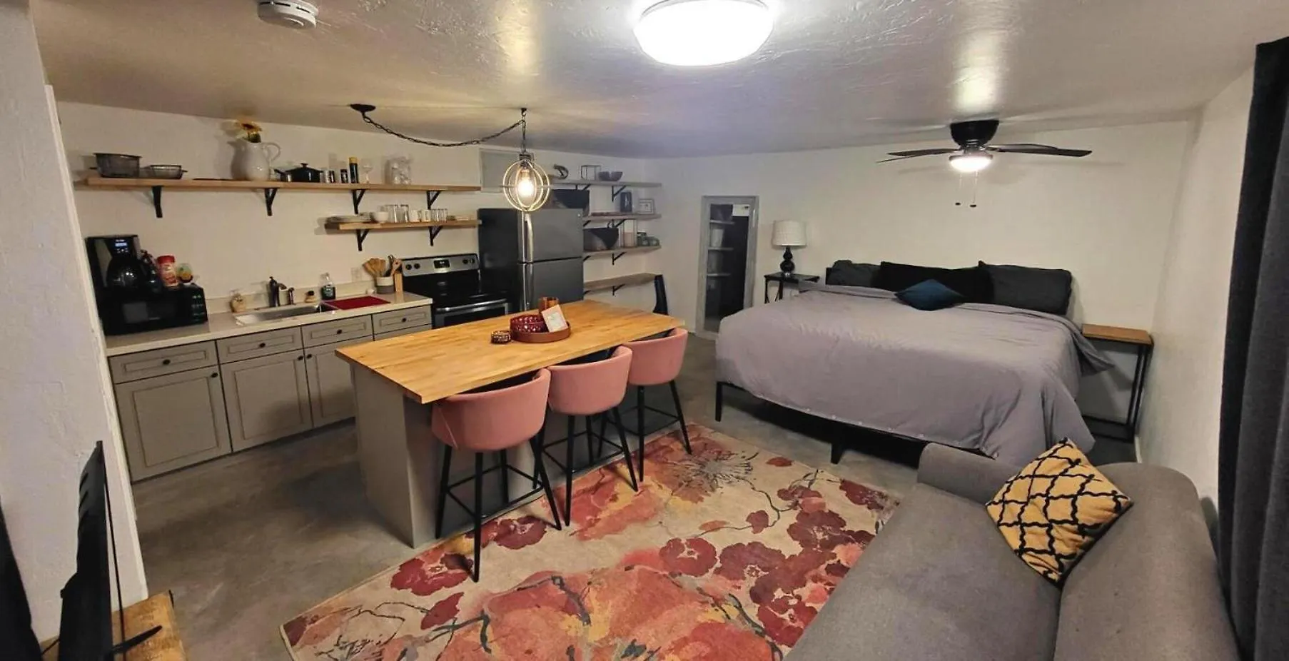 Stunning Phoenix Studio: Stylish Oasis In A Prime Location 미국