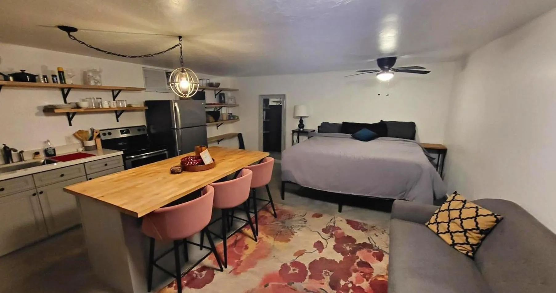 아파트 Stunning Phoenix Studio: Stylish Oasis In A Prime Location