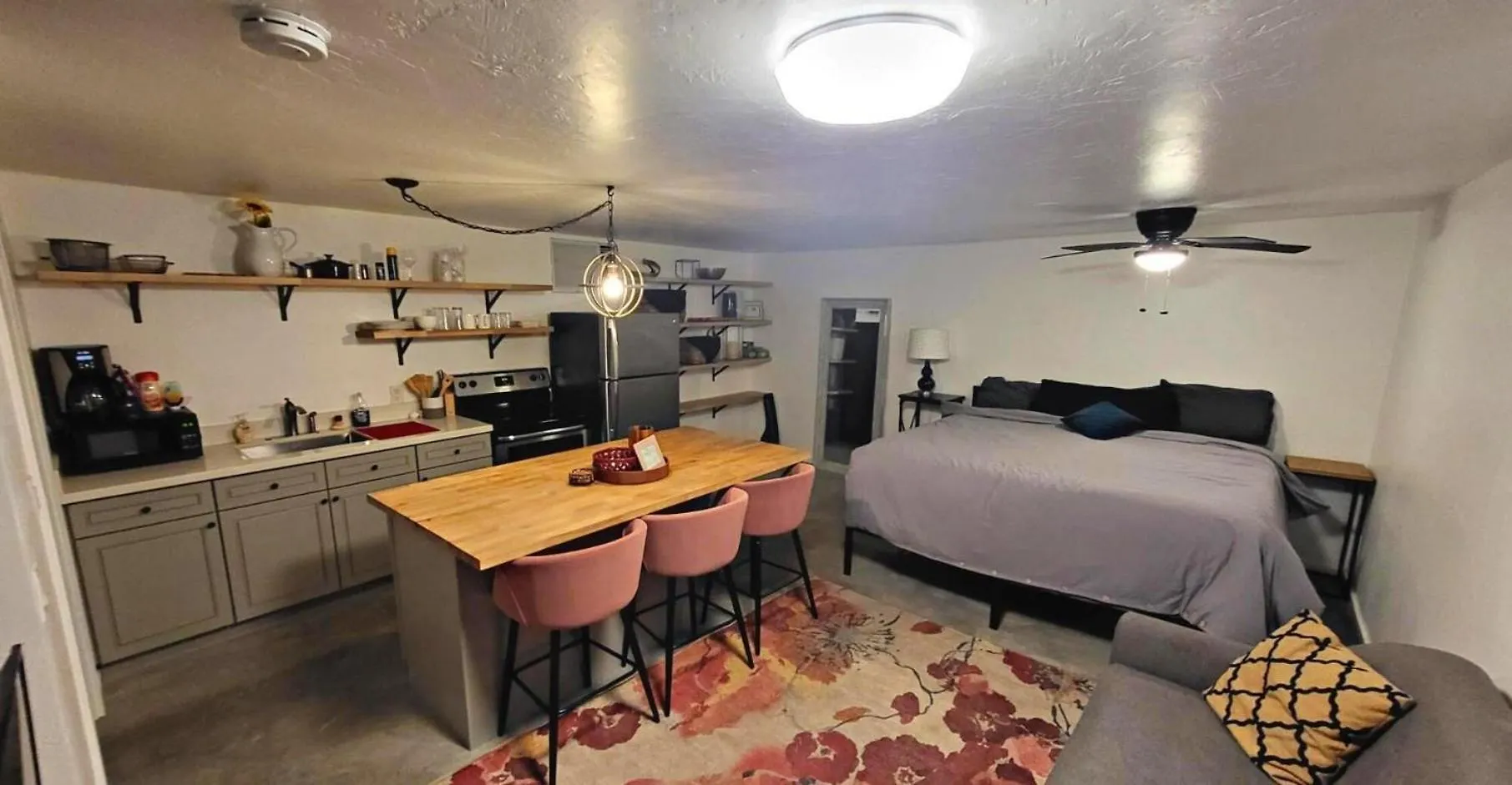 Stunning Phoenix Studio: Stylish Oasis In A Prime Location 0*,  미국
